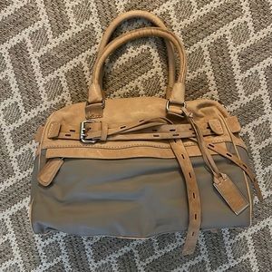 Gryson Women’s Zia Satchel, Light Grey